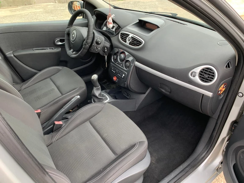 Renault Clio 1.5 DCI 50kW Климатик, снимка 16 - Автомобили и джипове - 50477009