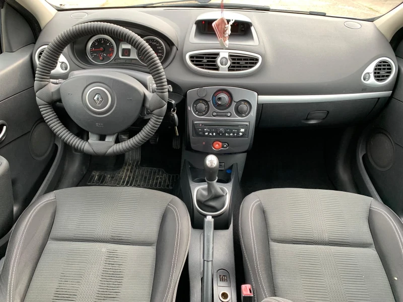 Renault Clio 1.5 DCI 50kW Климатик, снимка 11 - Автомобили и джипове - 50477009