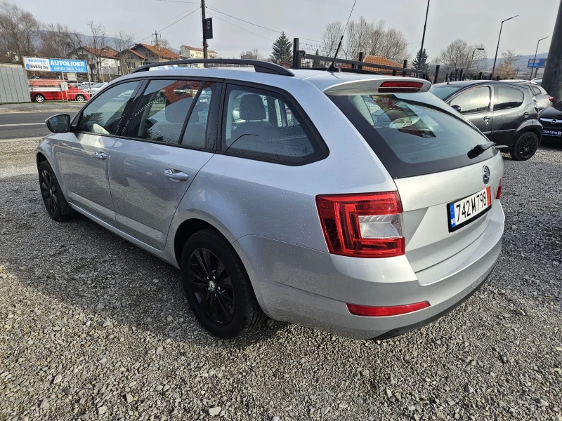 Skoda Octavia 4х4, снимка 6 - Автомобили и джипове - 52631840