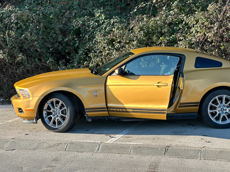 Ford Mustang, снимка 10 - Автомобили и джипове - 52745176