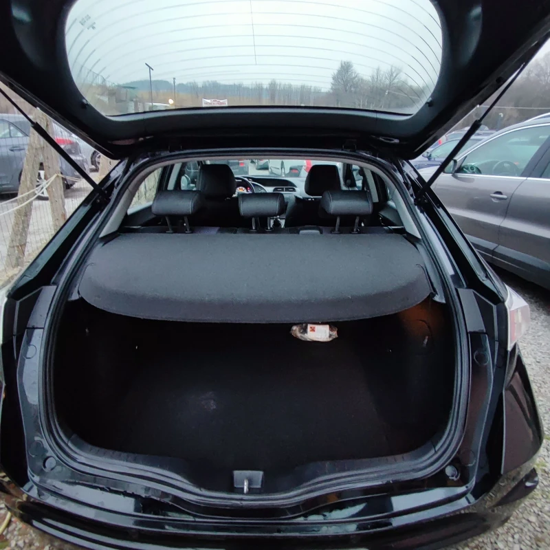 Honda Civic 1.8 i* VTEC* 140ks* FACELIFT* 125хкм* , снимка 13 - Автомобили и джипове - 52876640