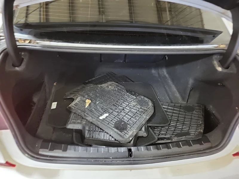 BMW 330 / XDRIVE / AMBIENT / PANO / ДВА КЛЮЧА / CARFAX, снимка 15 - Автомобили и джипове - 53272977