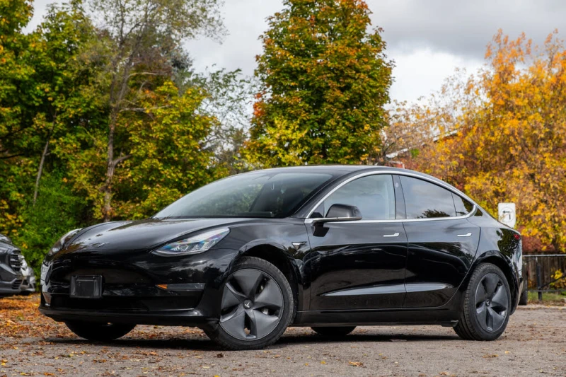 Tesla Model 3 * АВТО КРЕДИТ* ЦЕНА ДО БГ * Сервизна история *  - 31000 лв. / 15850.05 € - 74070802 1