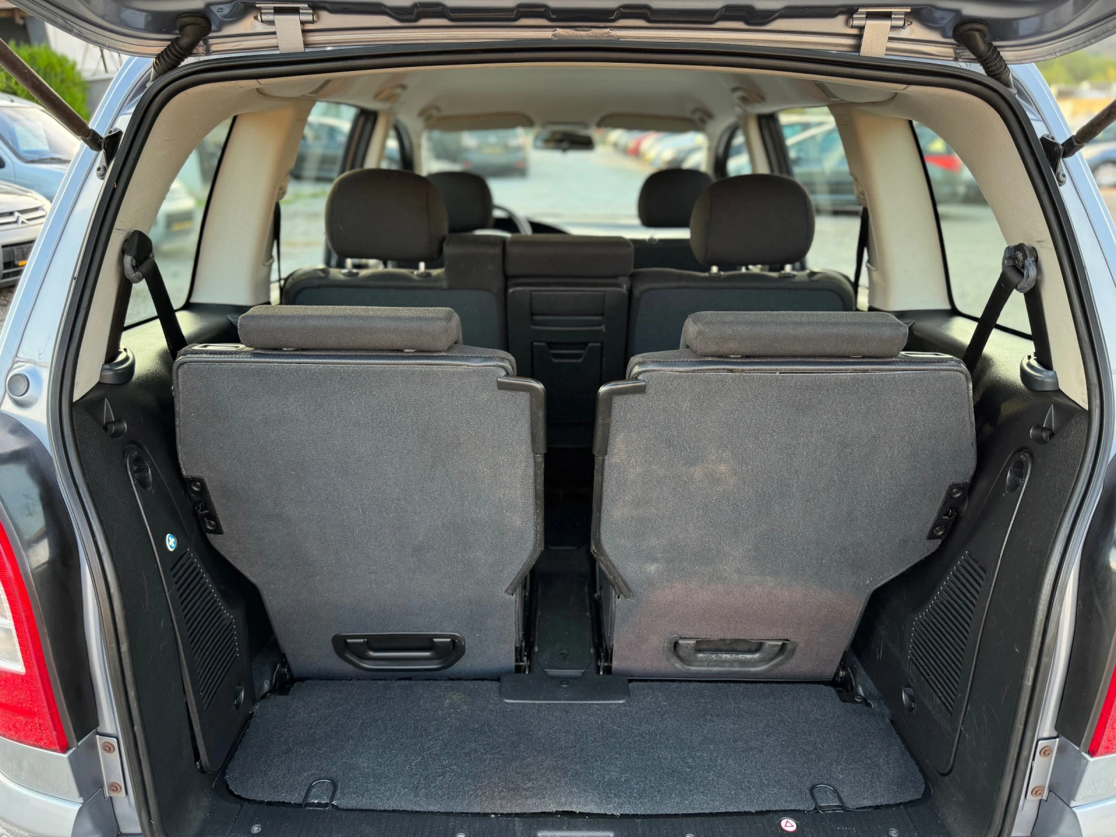 Opel Zafira 1.6i 101кс 7-места КЛИМАТРОНИК НАВИГАЦИЯ  | Mobile.bg — изображение 13