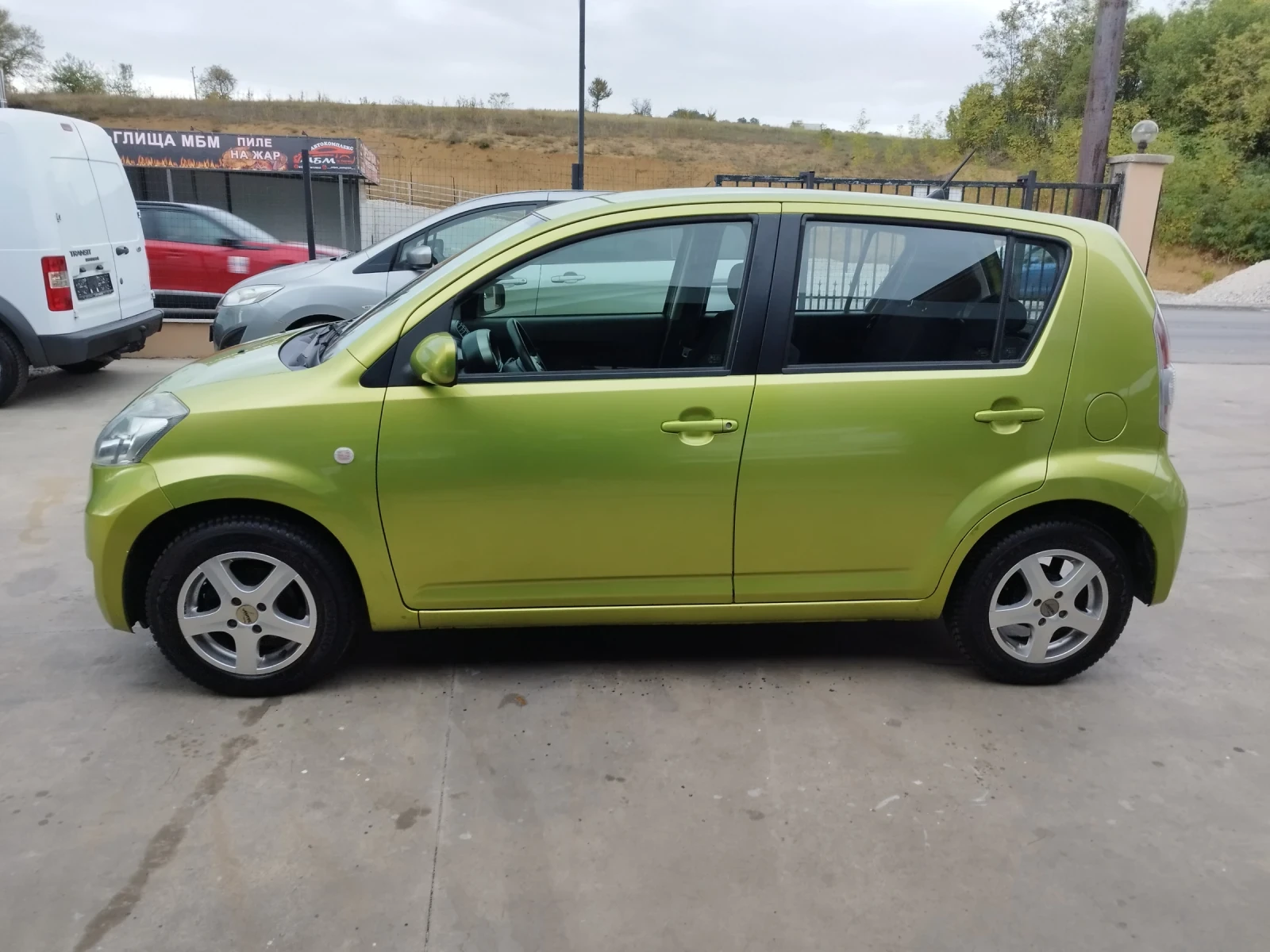 Daihatsu Sirion 1.3i 4х4 - изображение 7