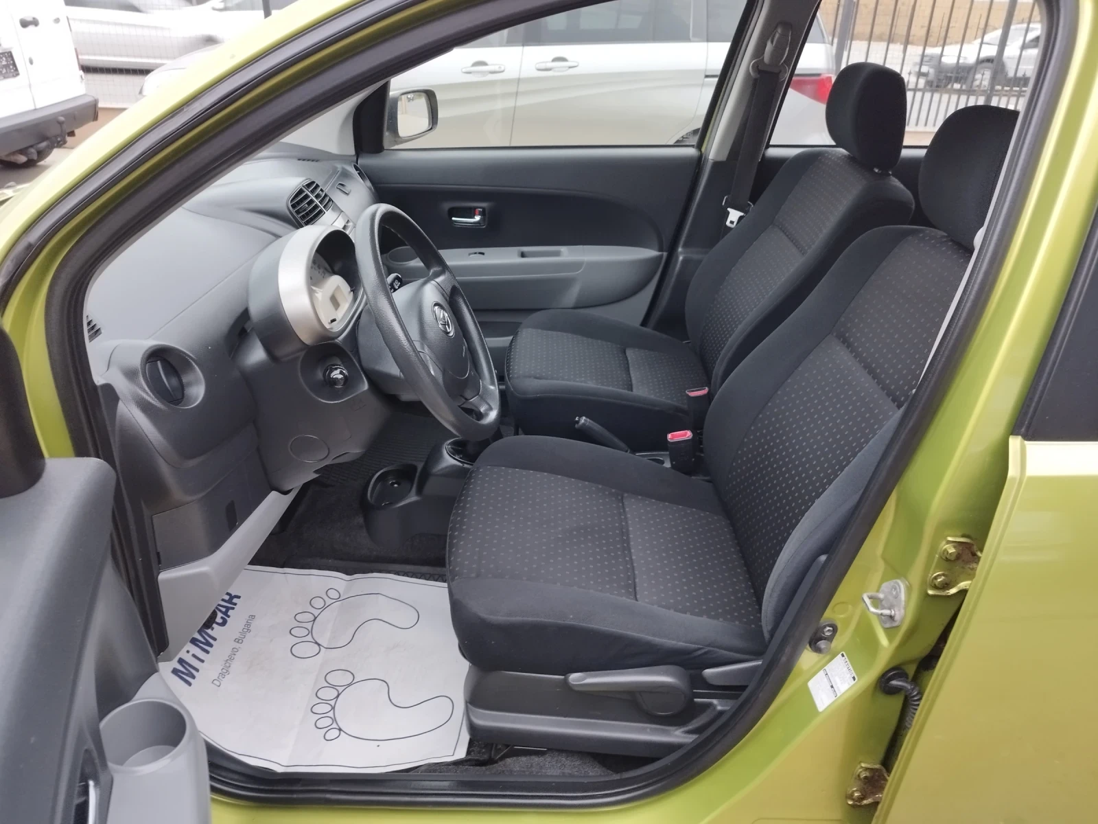 Daihatsu Sirion 1.3i 4х4 - изображение 8