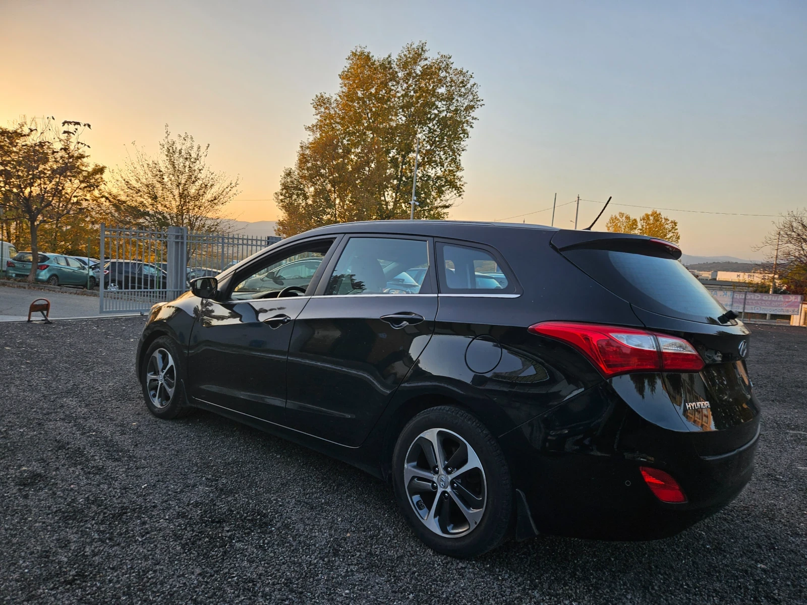 Hyundai I30 1.6CRDI E6 - изображение 5