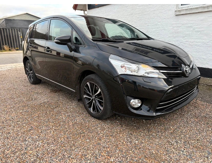 Toyota Verso S Edition  S+  - изображение 2