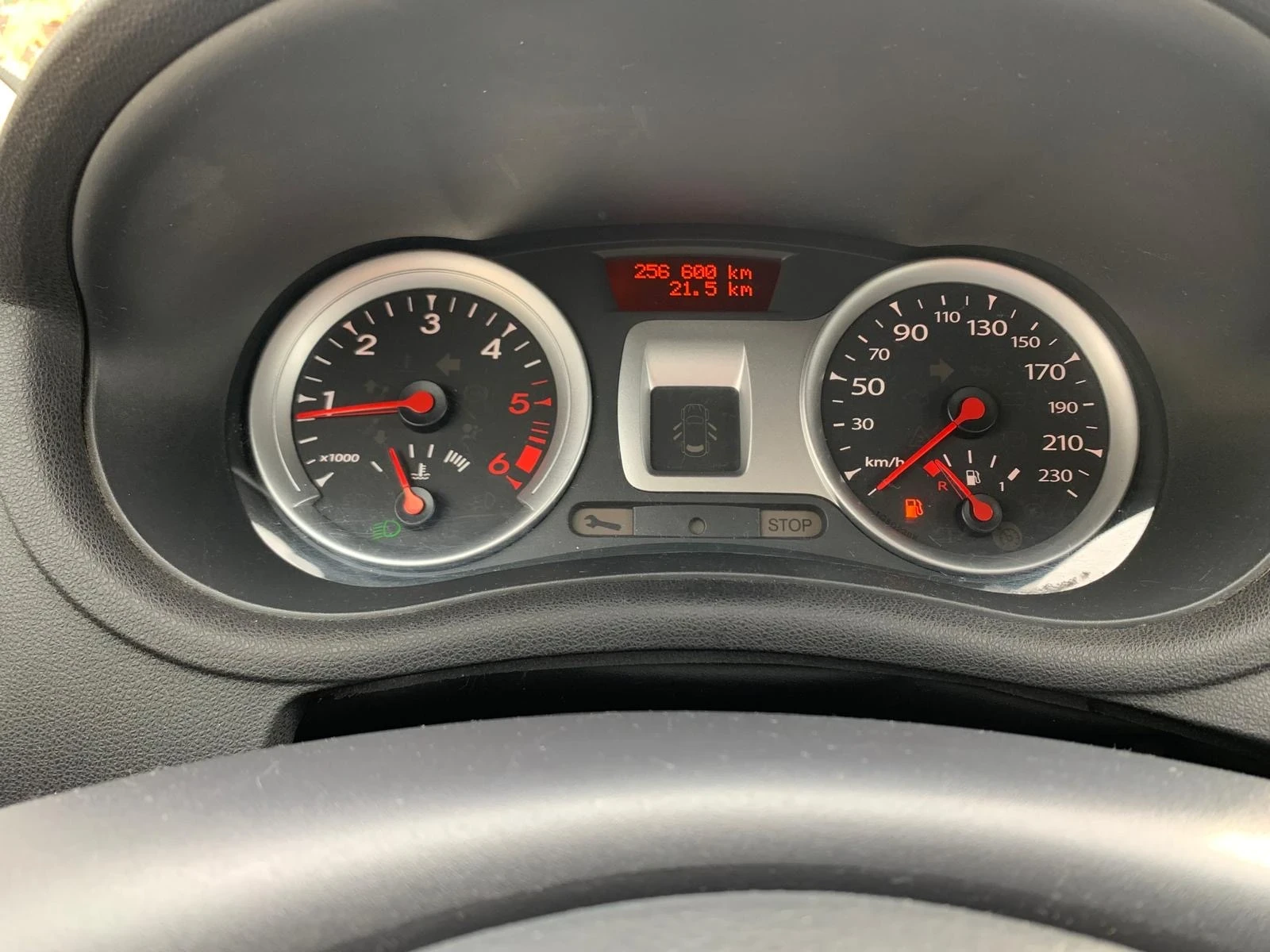 Renault Clio 1.5 DCI 50kW Климатик - изображение 10