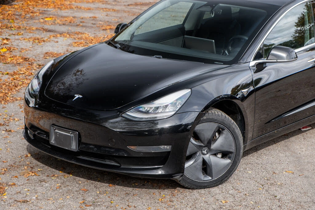 Tesla Model 3 * АВТО КРЕДИТ* ЦЕНА ДО БГ * Сервизна история *  - изображение 5