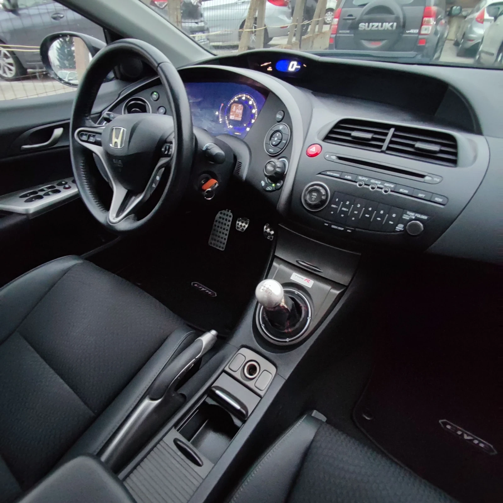 Honda Civic 1.8 i* VTEC* 140ks* FACELIFT* 125хкм*  - изображение 10