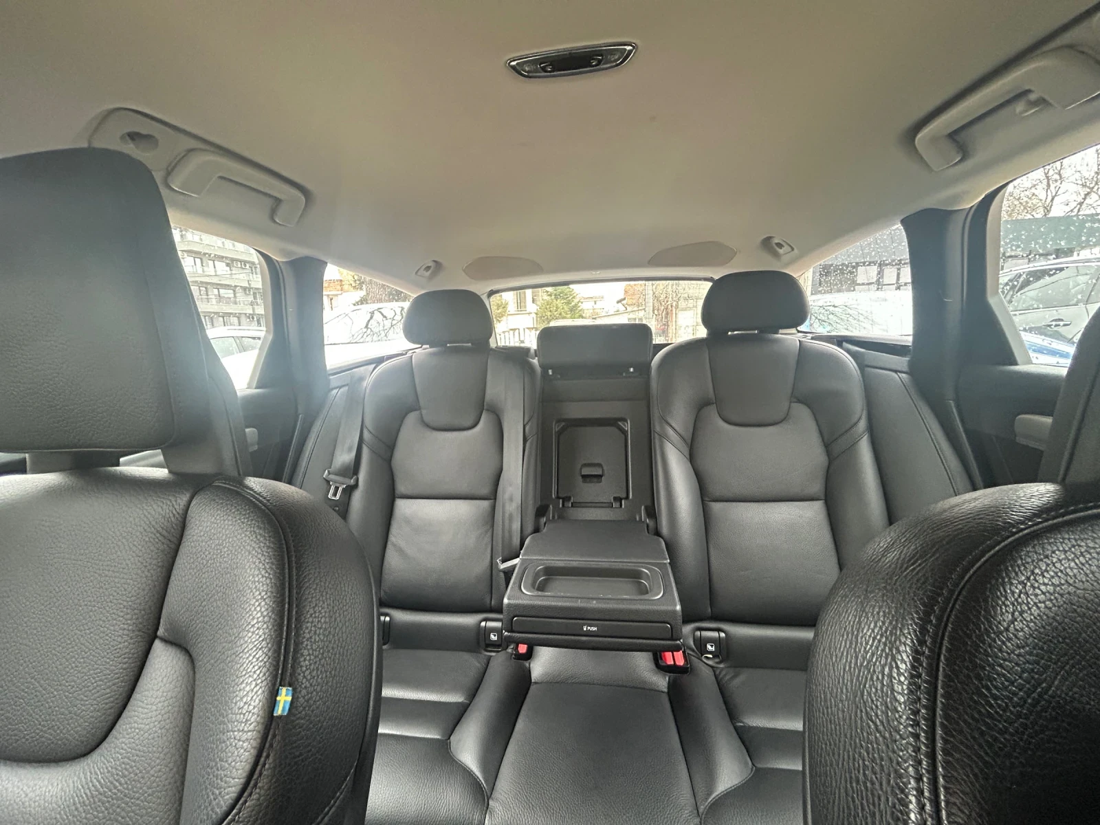 Volvo V90 2.0D, снимка 12 - Автомобили и джипове - 53708009