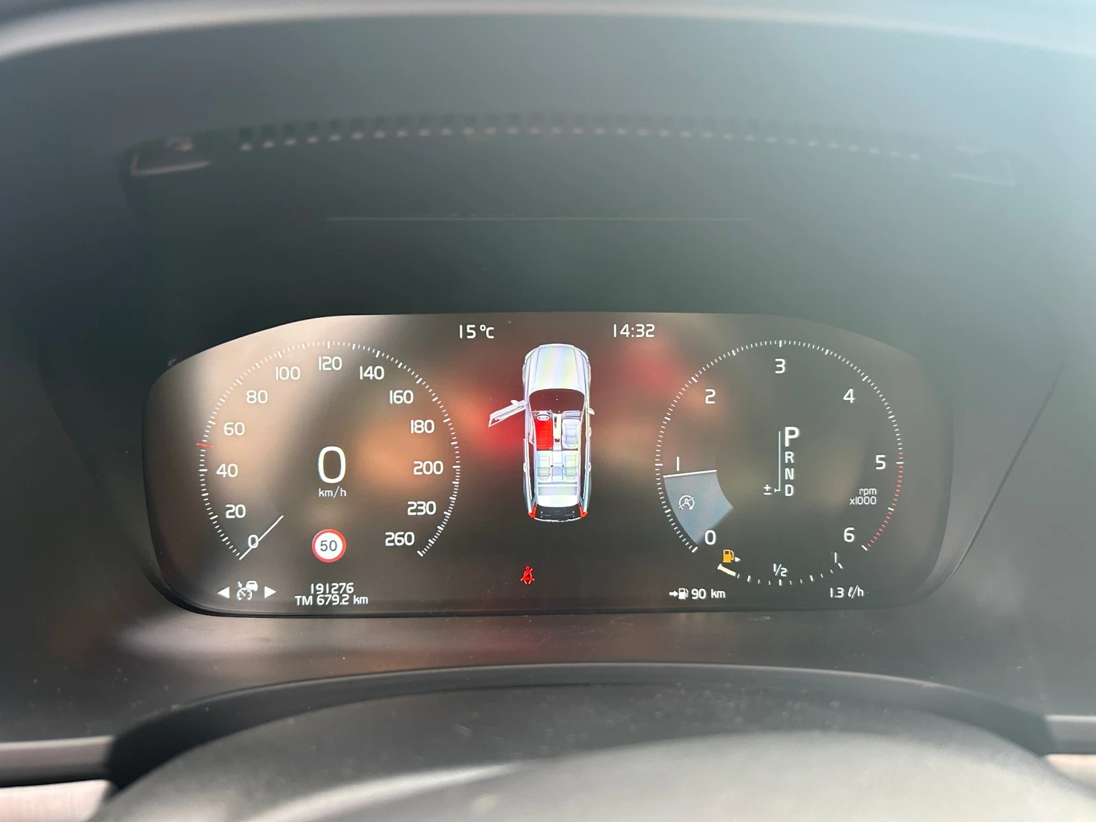 Volvo V90 2.0D, снимка 15 - Автомобили и джипове - 53708009