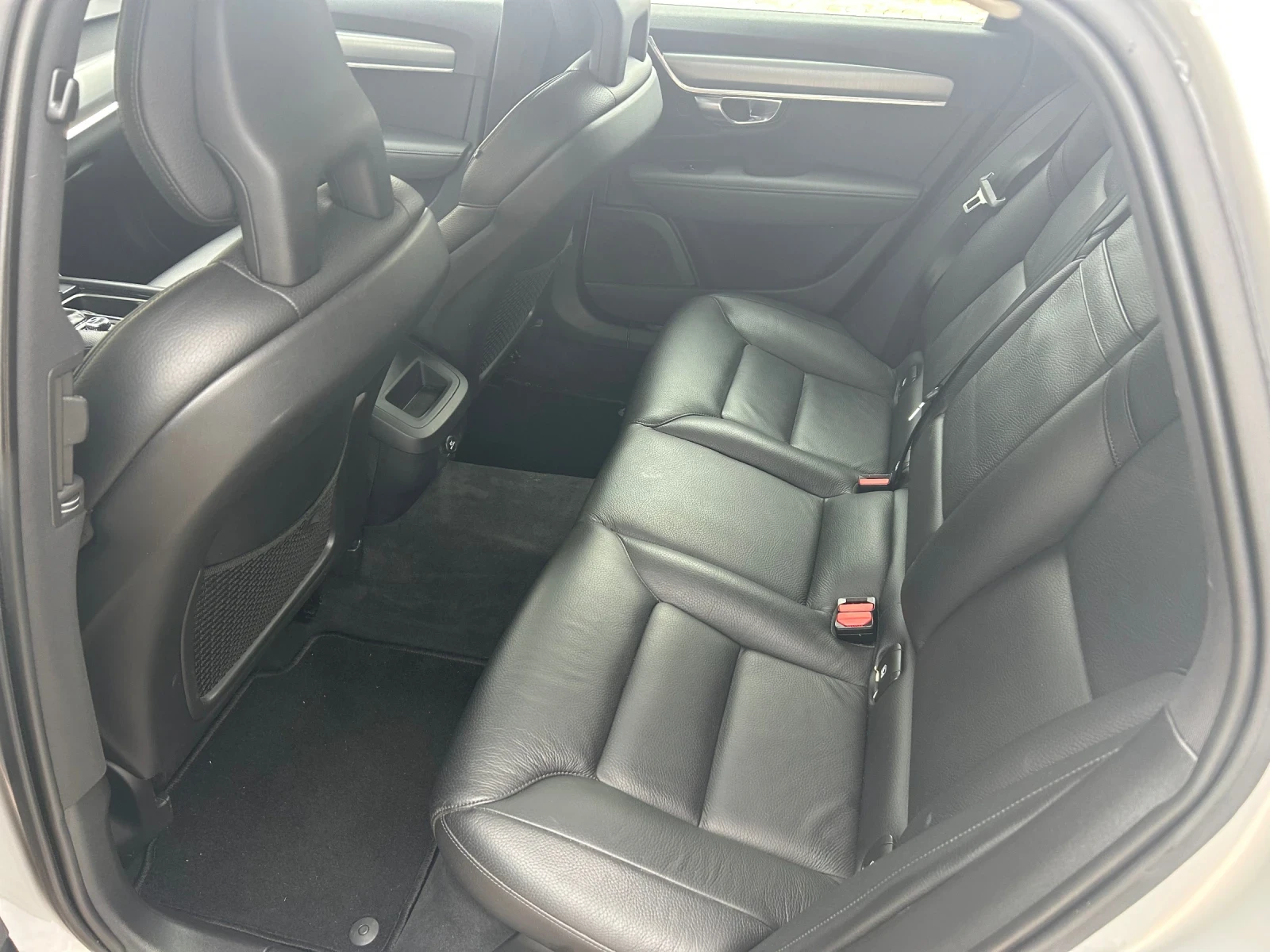 Volvo V90 2.0D - изображение 10