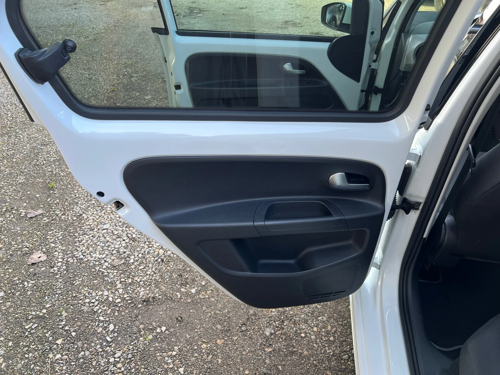 VW Up E-UP-WINTER PACK, снимка 13 - Автомобили и джипове - 53836788