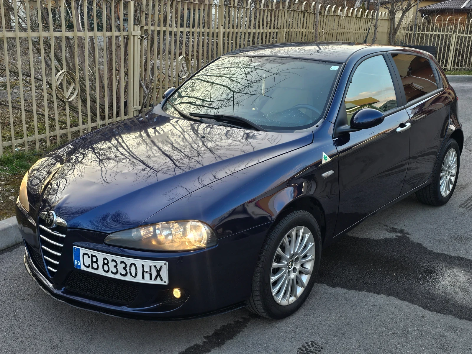 Alfa Romeo 147 1.9 JTD, снимка 3 - Автомобили и джипове - 54014040