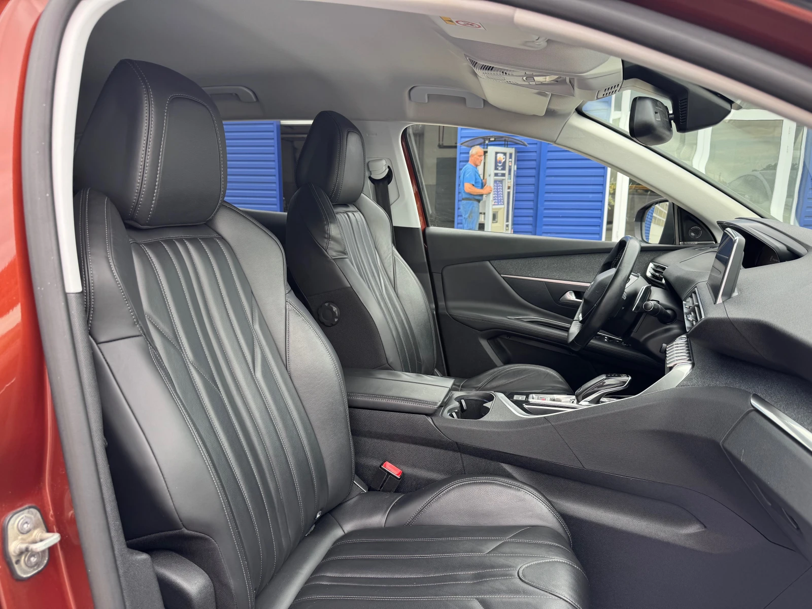 Peugeot 3008 1.6D 120kc Allure Full LED avtomat, снимка 11 - Автомобили и джипове - 55430677