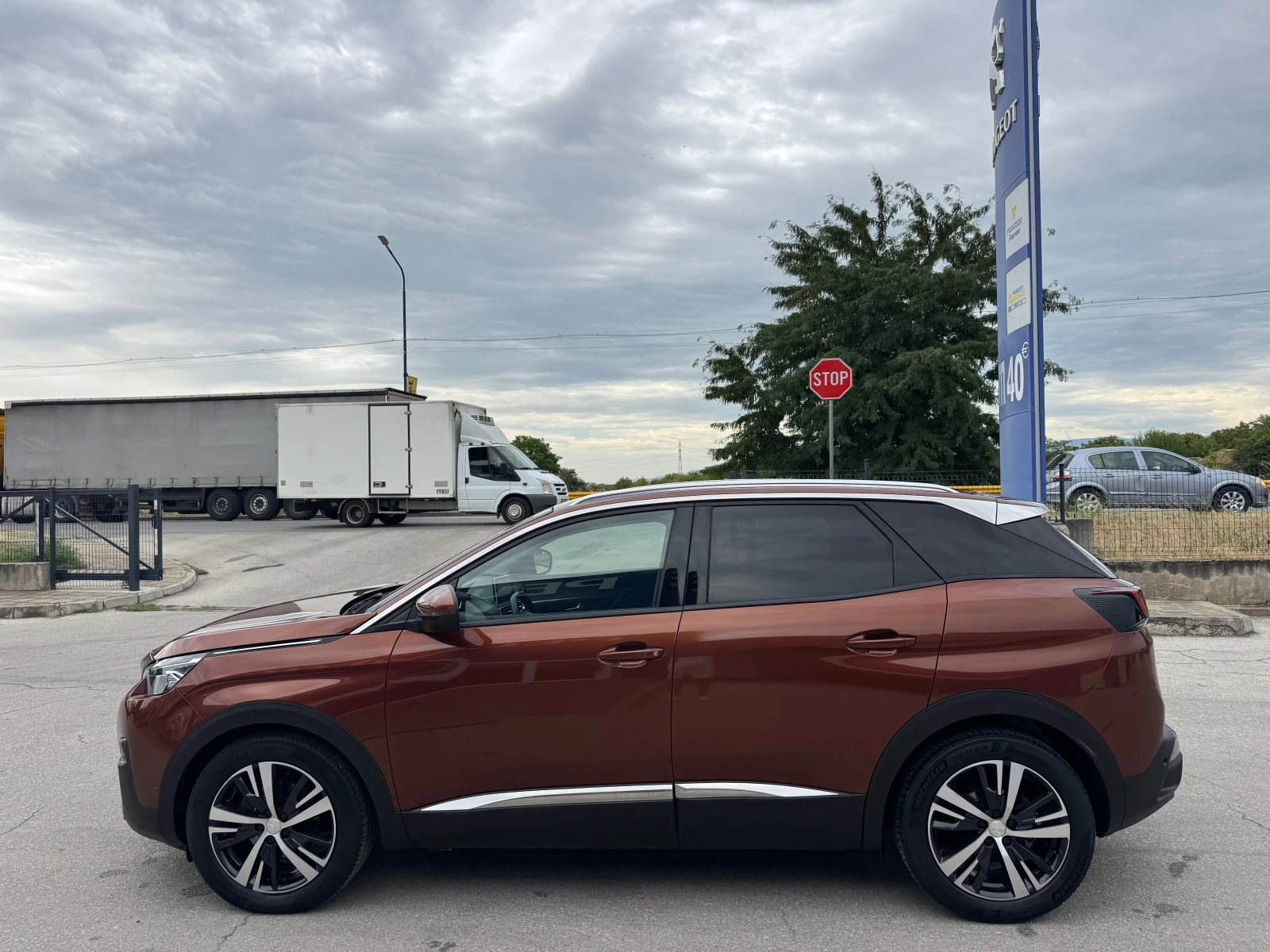 Peugeot 3008 1.6D 120kc Allure Full LED avtomat, снимка 2 - Автомобили и джипове - 55430677