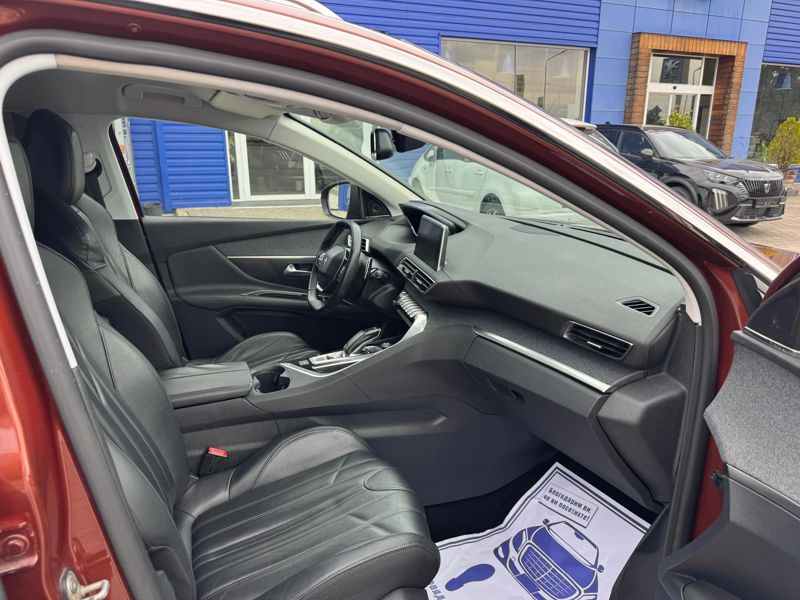 Peugeot 3008 1.6D 120kc Allure Full LED avtomat, снимка 9 - Автомобили и джипове - 55430677