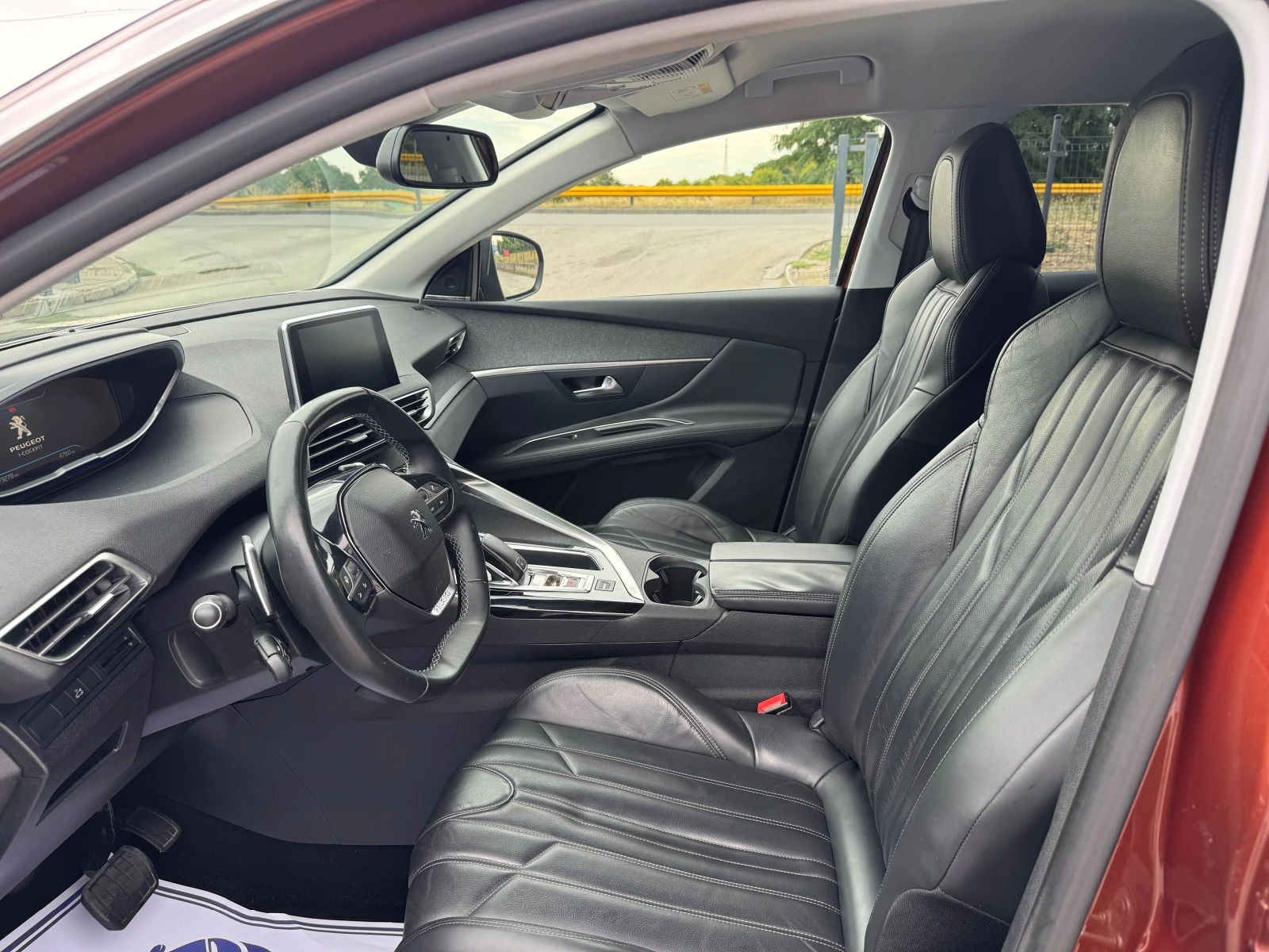 Peugeot 3008 1.6D 120kc Allure Full LED avtomat, снимка 10 - Автомобили и джипове - 55430677