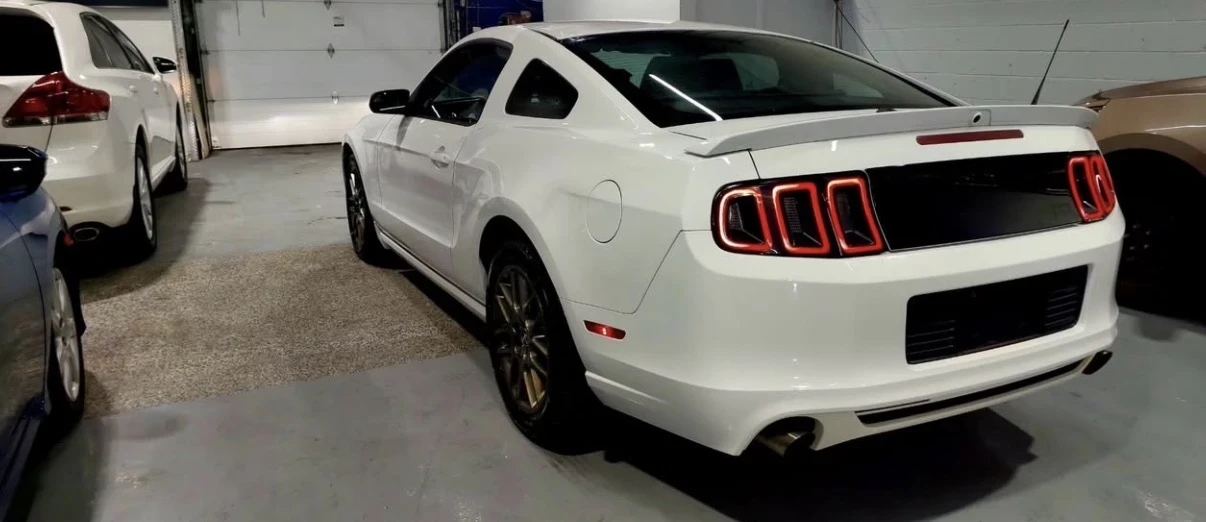 Ford Mustang 3.7 V6 * РЪЧКА * ФЕЙС * ПОДГРЕВ * CARFAX * , снимка 4 - Автомобили и джипове - 55466494