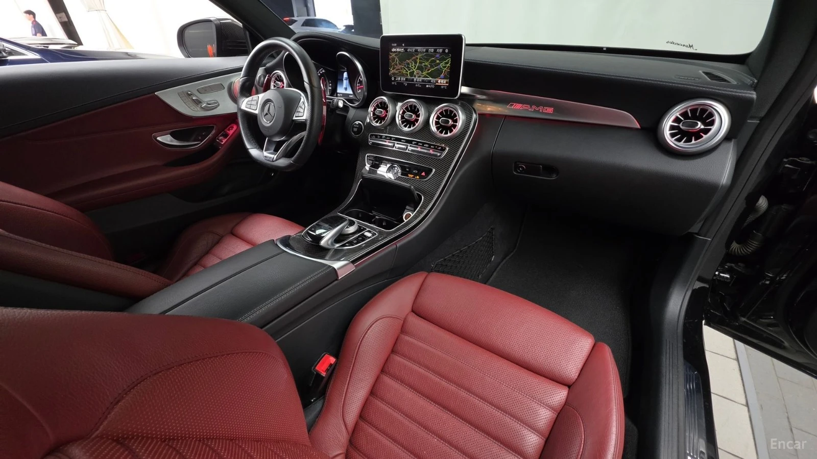 Mercedes-Benz C 43 AMG 4MATIC* КОЖА* ПОДГРЕВ* ОБДУХВ* BURMASTER* PANO* 36, снимка 7 - Автомобили и джипове - 55614015