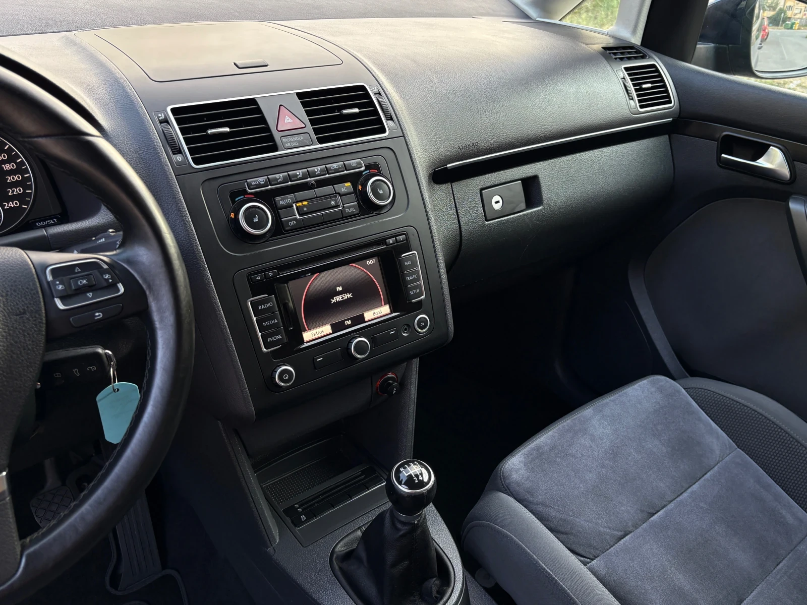 VW Touran 1.4TSI  HIGHLINE# 7Места# 166 000км#, снимка 10 - Автомобили и джипове - 55619217