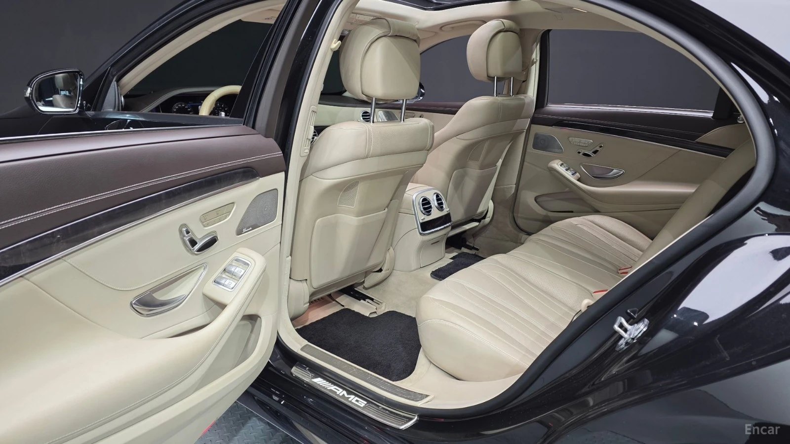 Mercedes-Benz S 63 AMG 4MATIC* DISTRONIC* 360* МАСАЖИ* ОБДУХ* HUD* BURMES, снимка 10 - Автомобили и джипове - 55689656