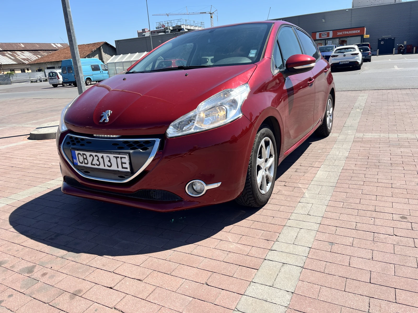 Peugeot 208