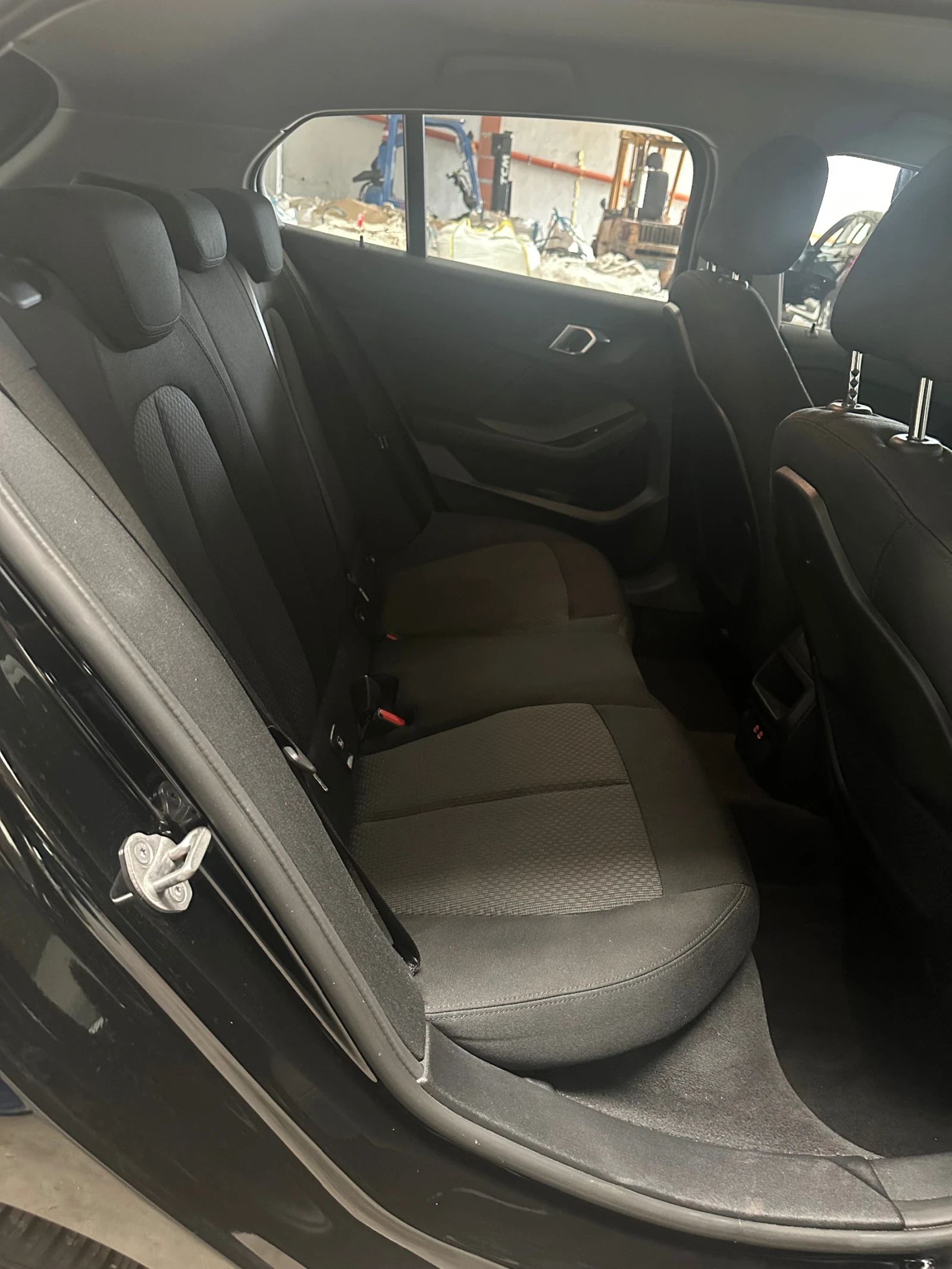 BMW 118 Advantage, снимка 11 - Автомобили и джипове - 56555663