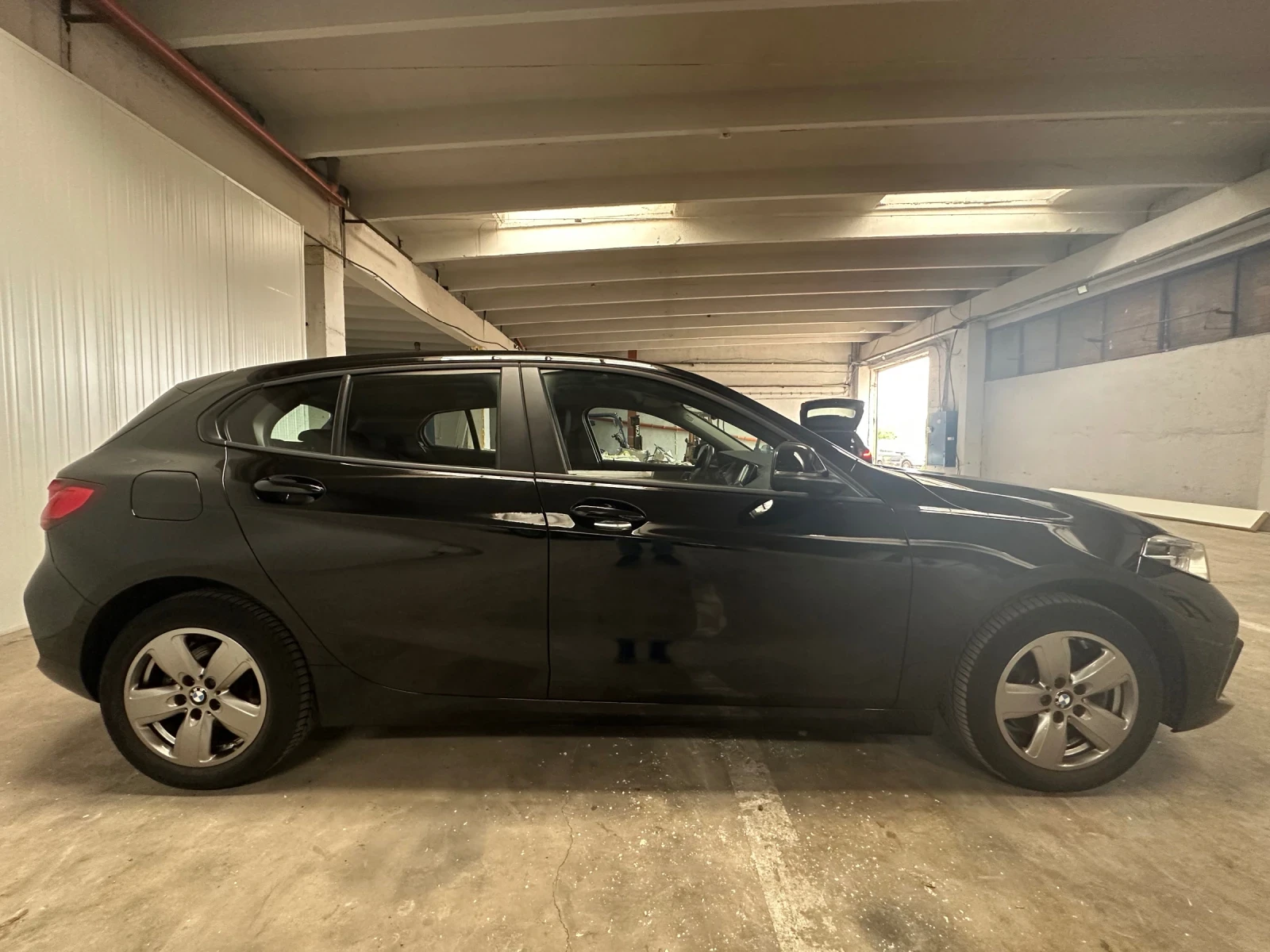 BMW 118 Advantage, снимка 4 - Автомобили и джипове - 56555663