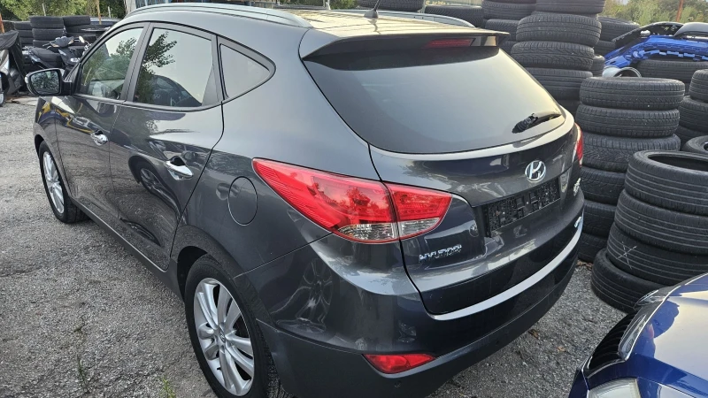 Hyundai IX35 2.0grdi.4x4.avtomatik.Капариран, снимка 3 - Автомобили и джипове - 47325042