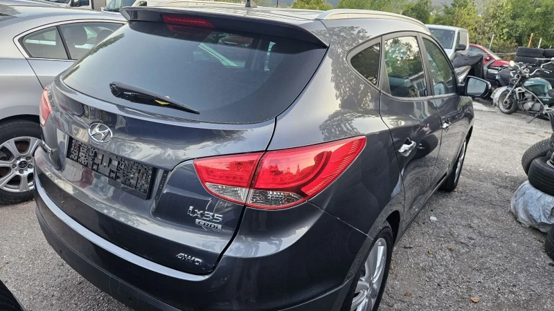 Hyundai IX35 2.0grdi.4x4.avtomatik.Капариран, снимка 2 - Автомобили и джипове - 47325042