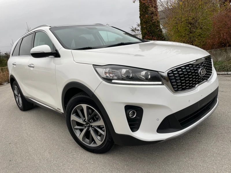 Kia Sorento Панорама, Камера, Кейлес, Дистроник.6+ 1места, снимка 3 - Автомобили и джипове - 47984028