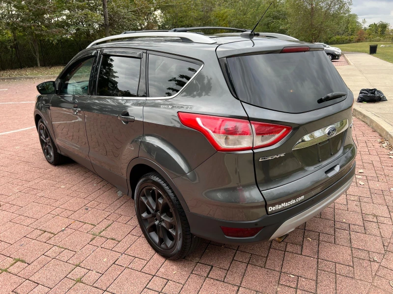 Ford Escape Titanium 1.6L, снимка 3 - Автомобили и джипове - 48067495