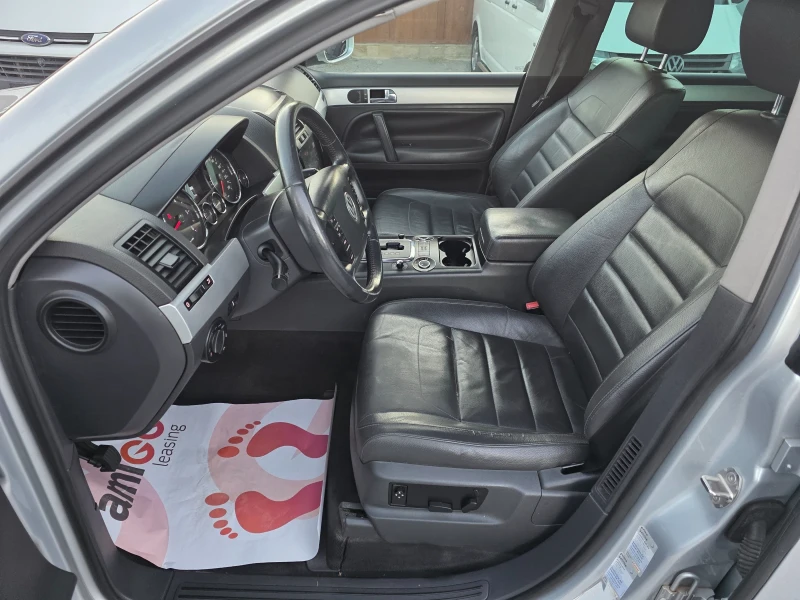 VW Touareg 3.0TDI, снимка 17 - Автомобили и джипове - 51816023