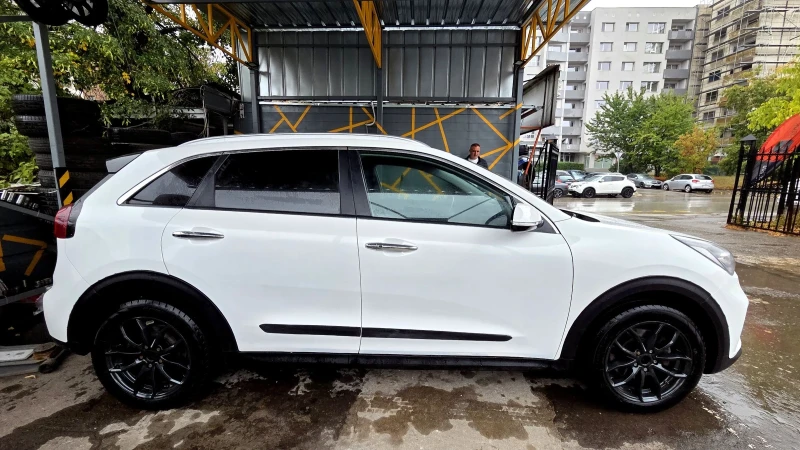 Kia Niro 64KWh/SOH100%, снимка 3 - Автомобили и джипове - 51921454