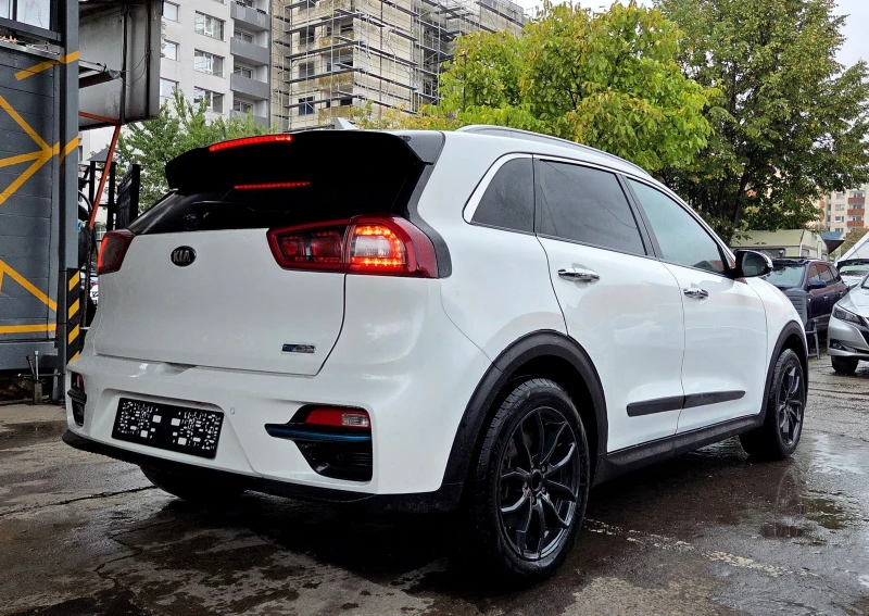 Kia Niro 64KWh/SOH100%, снимка 5 - Автомобили и джипове - 51921454