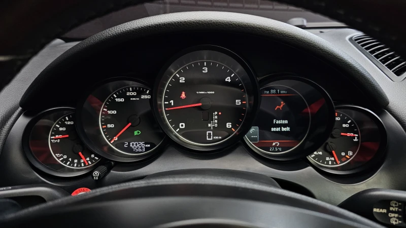 Porsche Cayenne 3.0, снимка 8 - Автомобили и джипове - 52015492