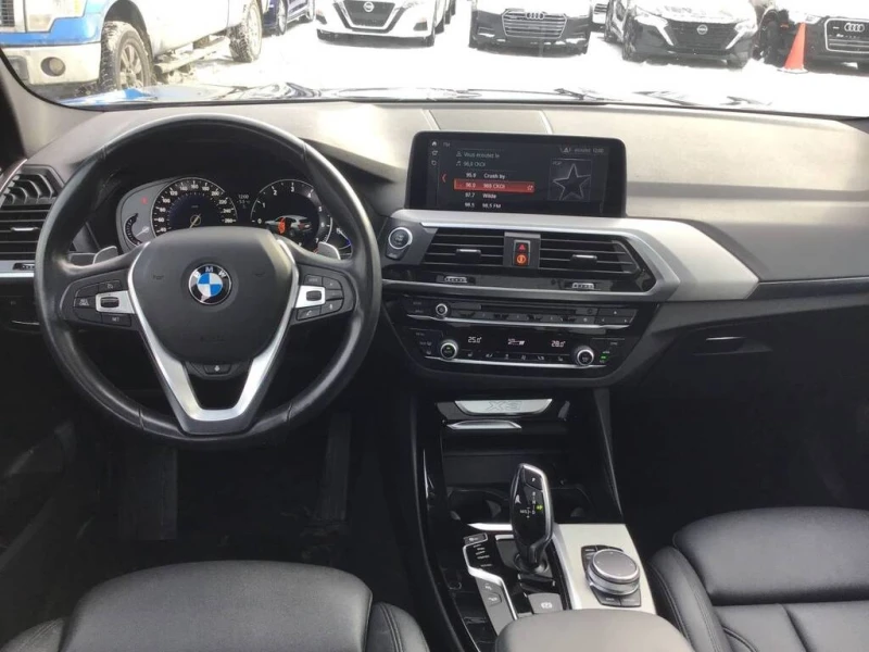 BMW X3 * xDrive30i Sports Activity Vehicle * CARFAX * БЕЗ, снимка 13 - Автомобили и джипове - 52819343