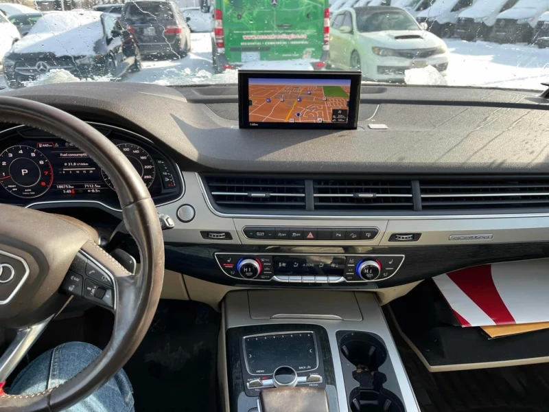 Audi Q7 * 3.0T Technik * CARFAX * ЦЕНА ДО БГ, снимка 9 - Автомобили и джипове - 53206569
