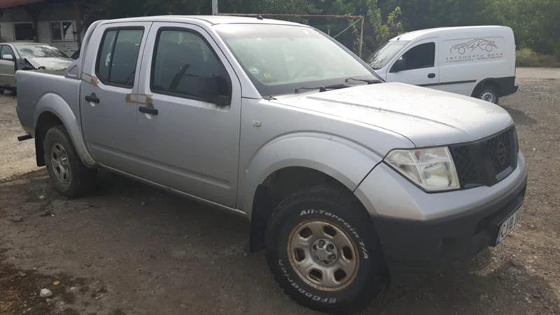 Nissan Navara 2.5dci, снимка 3 - Автомобили и джипове - 15033699