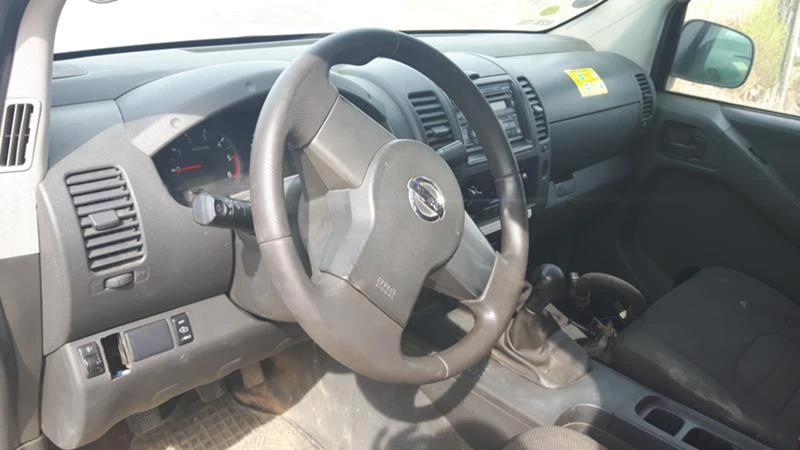 Nissan Navara 2.5dci, снимка 5 - Автомобили и джипове - 15033699