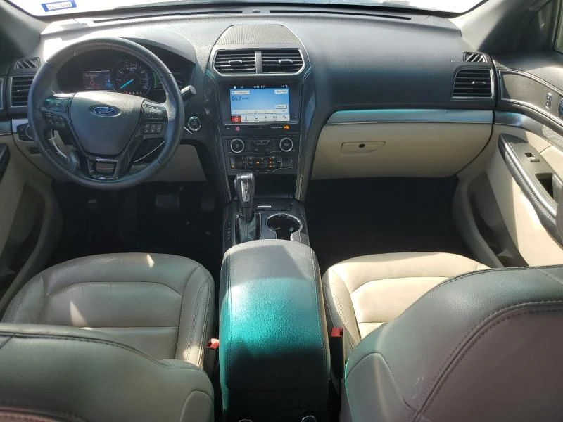 Ford Explorer 3.5L 6 Front-wheel Drive, снимка 12 - Автомобили и джипове - 53001182