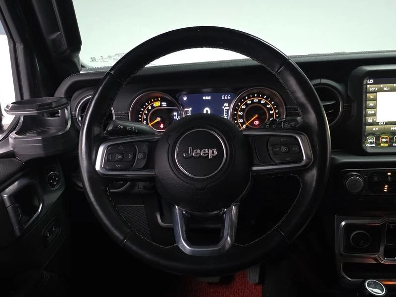 Jeep Wrangler 2.0 Overland 4Door| 270�.�. | Mobile.bg � ����������� 12