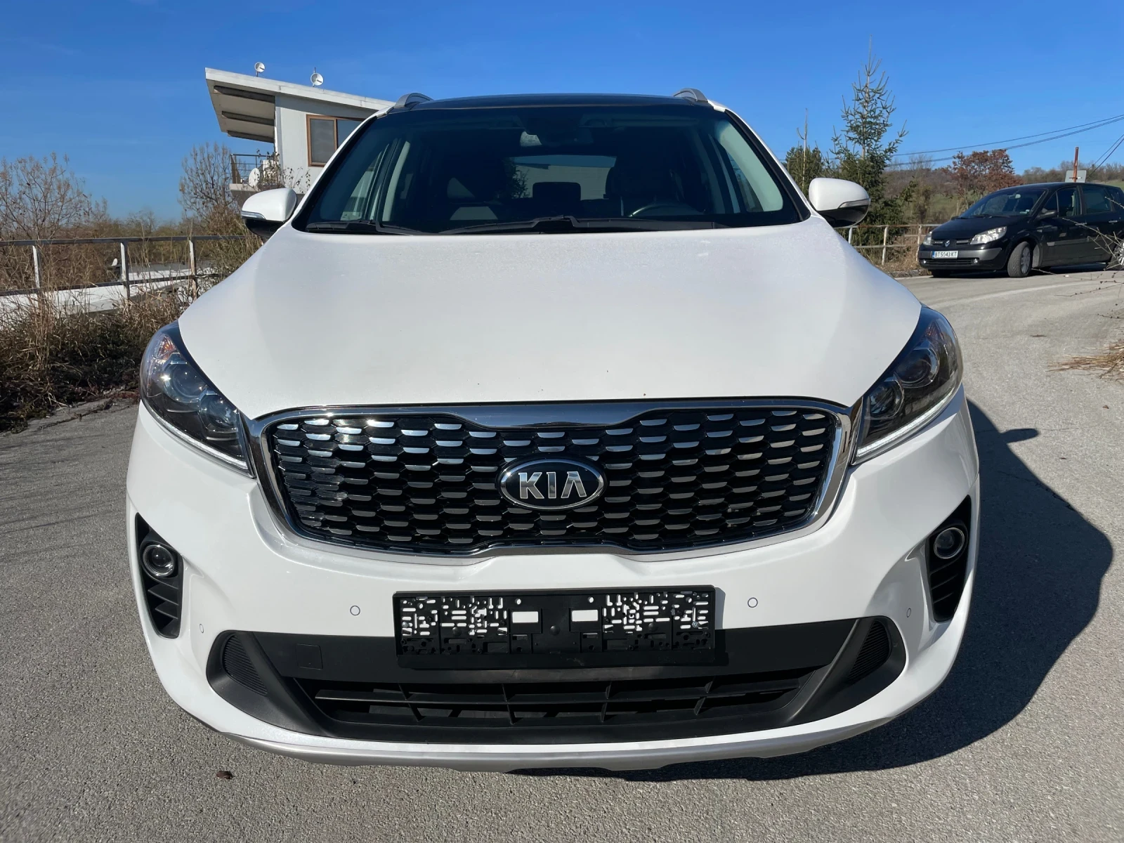 Kia Sorento Панорама, Камера, Кейлес, Дистроник.6+ 1места - изображение 3