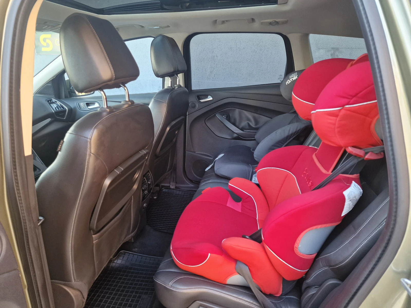 Ford Kuga 2.0 Titanium AUT, снимка 12 - Автомобили и джипове - 53733149