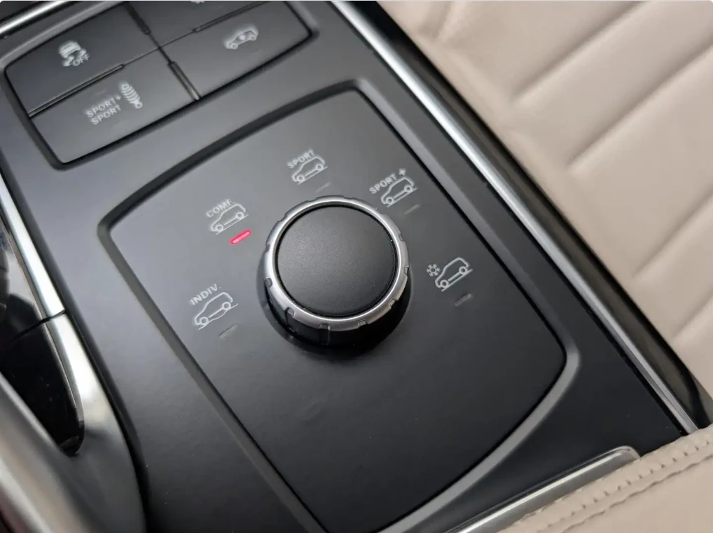 Mercedes-Benz GLE 63 S AMG Bang & Olufsen/ DISTRONIC/ 360/ , снимка 10 - Автомобили и джипове - 55132371