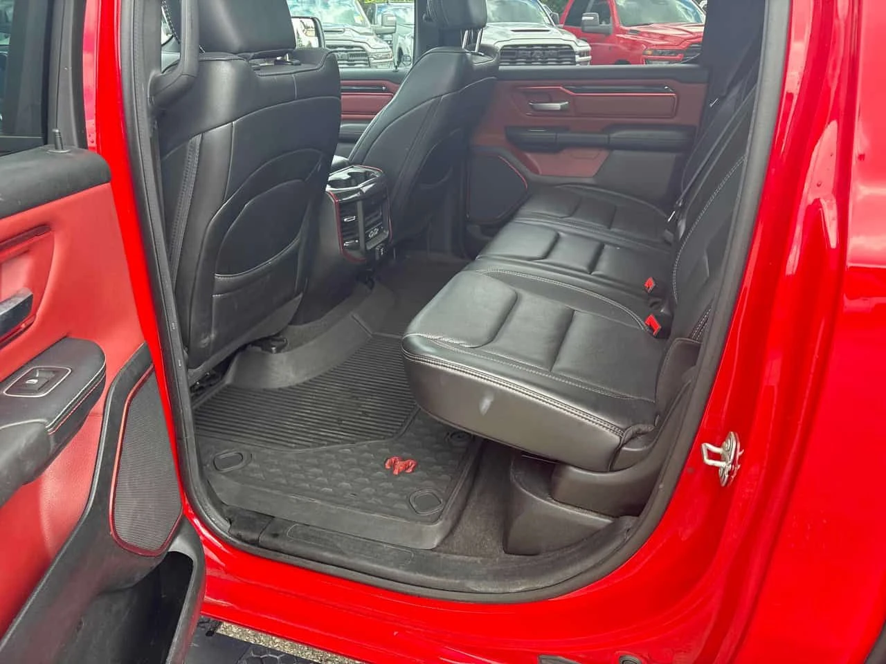 Dodge RAM 1500 REBEL * ГЛАВНО ПРЕДСТАВИТЕЛСТВО НА DODGE/RAM*  , снимка 10 - Автомобили и джипове - 55230027