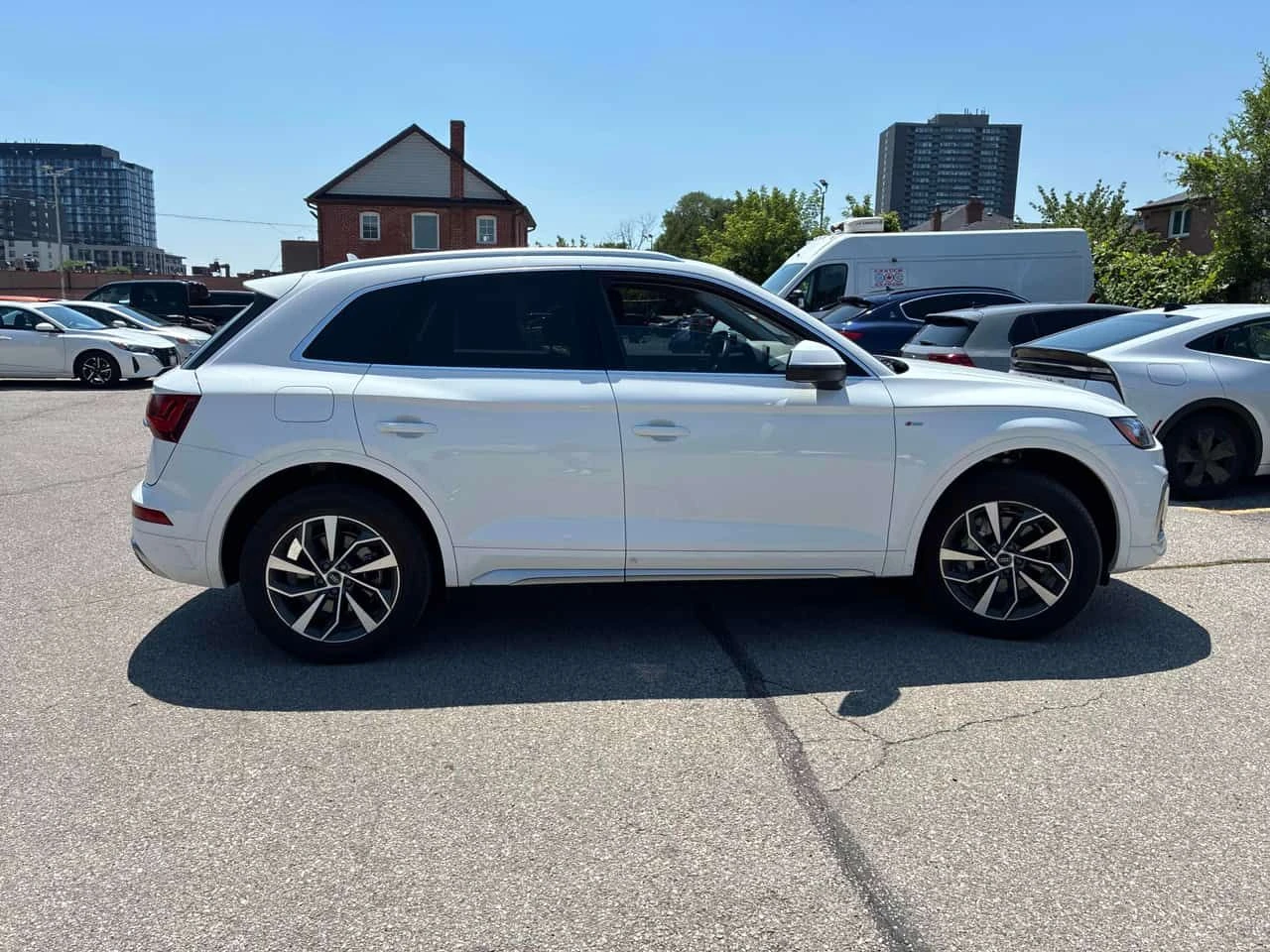 Audi Q5 * Progressiv * CARFAX * ЦЕНА ДО БГ, снимка 4 - Автомобили и джипове - 55476959